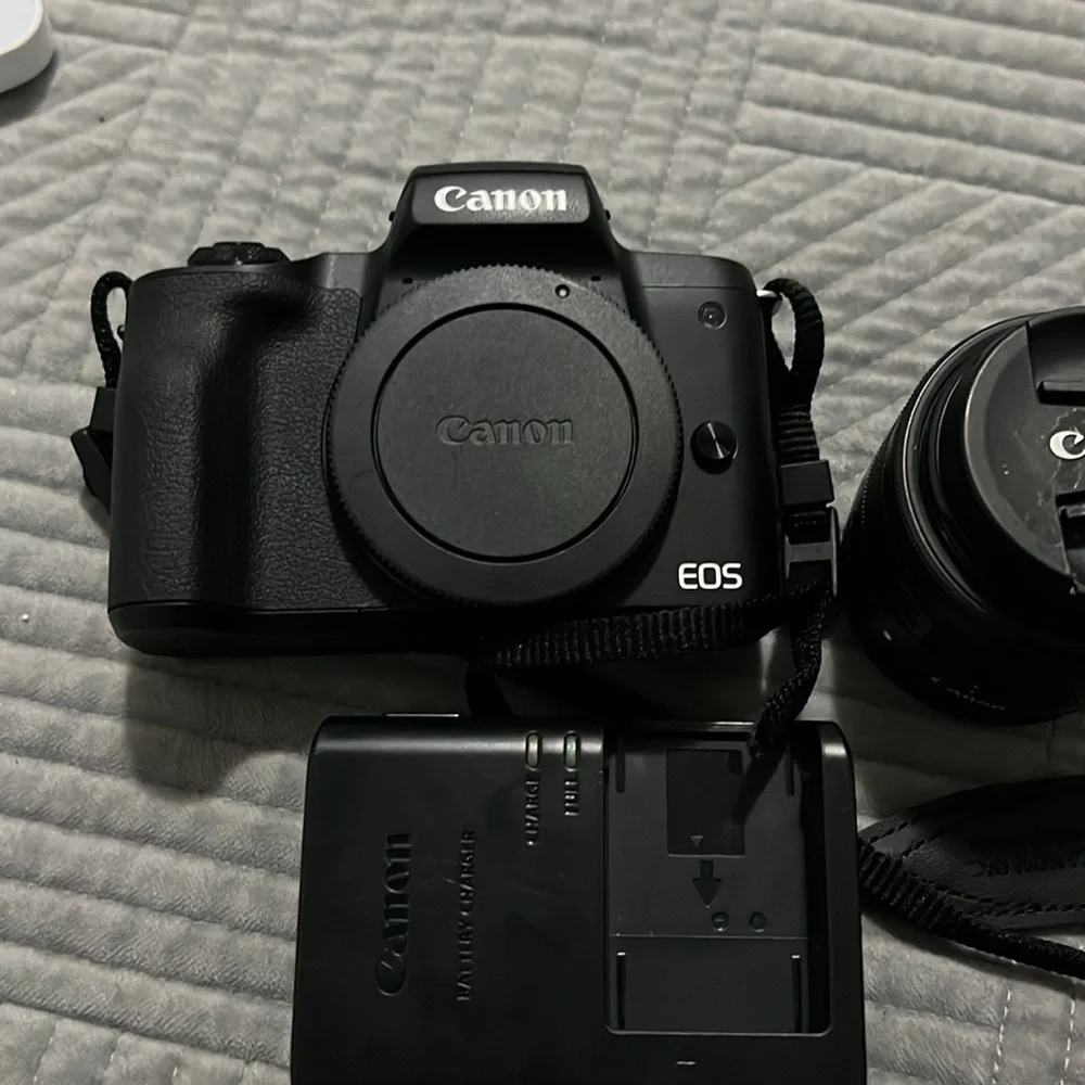 Canon - EOS R100 4K Video Mirrorless Camera